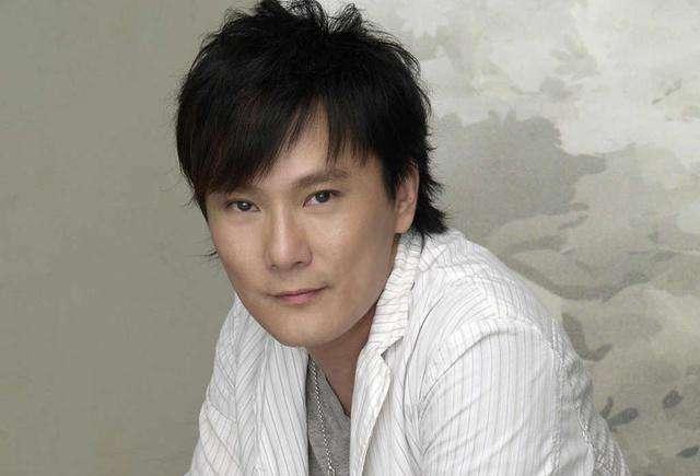 张信哲早期采访爆料视频,从青涩少年到音乐巨匠的成长历程 第1张 张信哲早期采访爆料视频,从青涩少年到音乐巨匠的成长历程 第1张